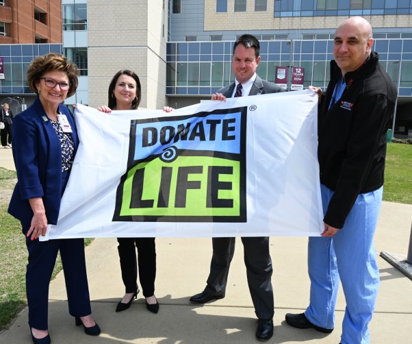 Celebrating Donate Life Month: The Gift of Living Organ Donation