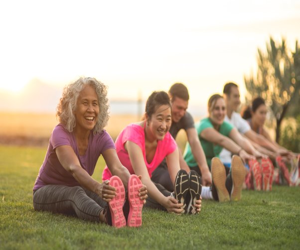 Stretch Smarter: The Key to Injury-Free Warm Weather Workouts
